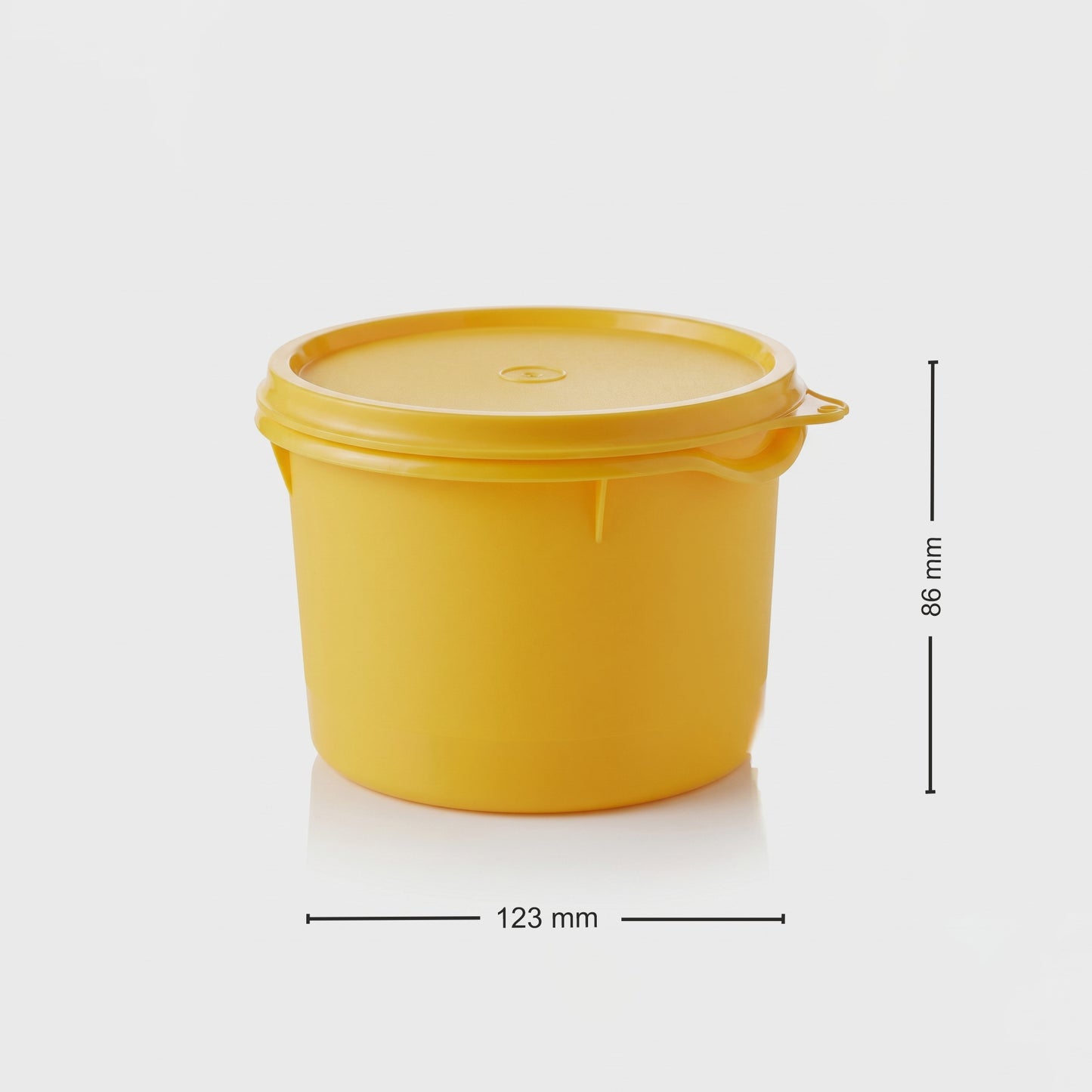 Varmora Magnum - Round Plastic Container With Lid, Set of 2, Colour - Pink & Yellow, Food - Grade Material, Air-Tight Seals, FDA Approved & BPA-Free, 750 ML, Set of 2